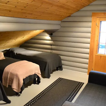 Hallanpoika Moekki Hyrynsalmi